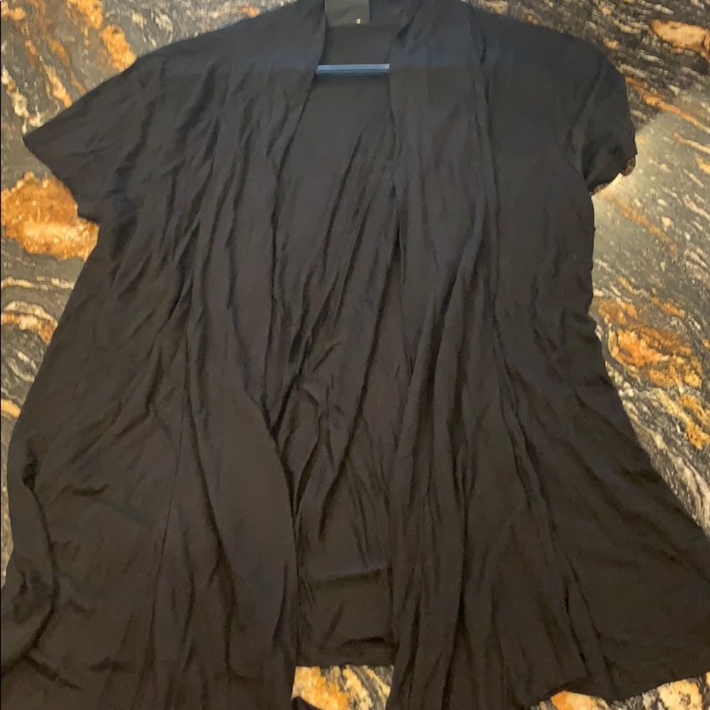 Short sleeved cardigan